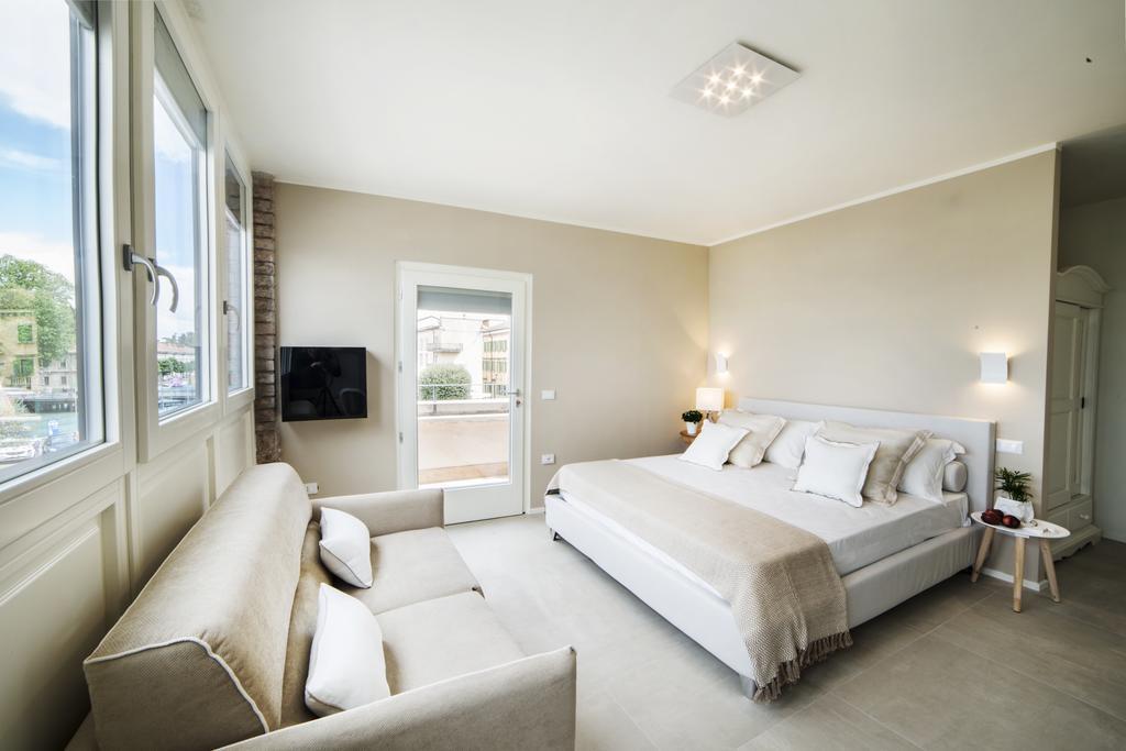Riviera Carducci Rooms Peschiera del Garda Exterior foto