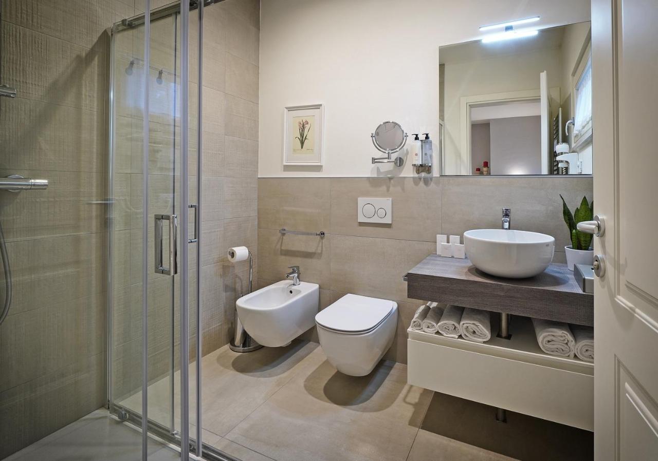 Riviera Carducci Rooms Peschiera del Garda Exterior foto